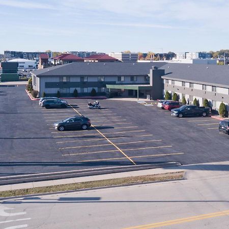 Quality Inn Stadium Area Green Bay Exteriér fotografie